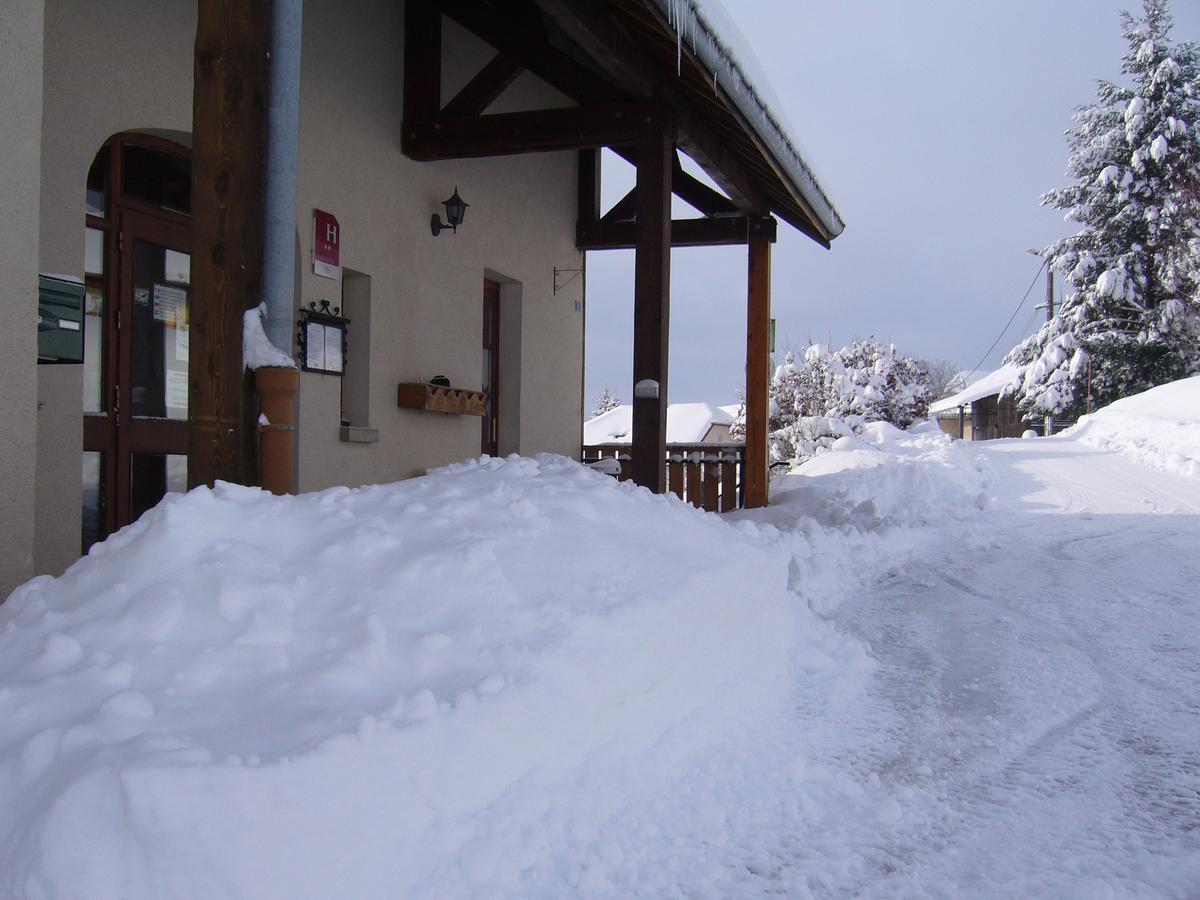 Hotel Auberge Du Grand Git La Chaux Neuve Экстерьер фото